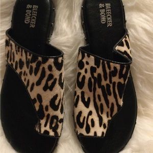 Bleecker & Bond Ladies Slides Size 6.5 NWOT